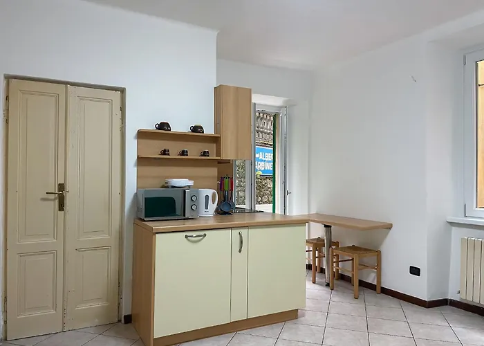 Roncati 7 Center Town Apartment Bellagio