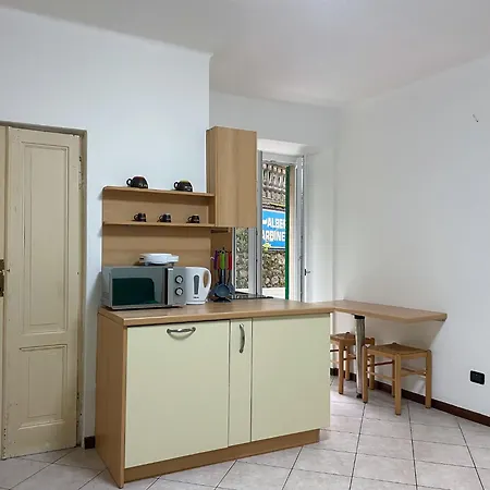 Roncati 7 Center Town Apartment Bellagio