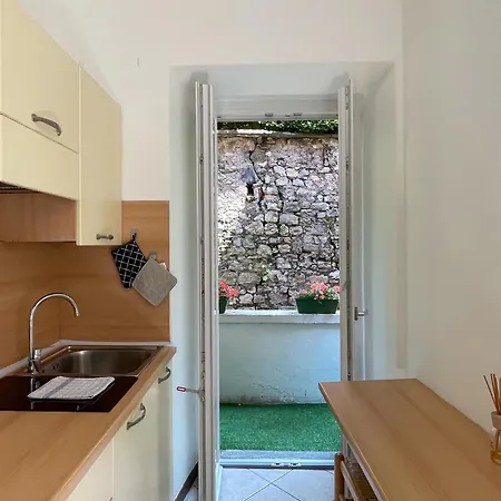 Roncati 7 Center Town Apartman