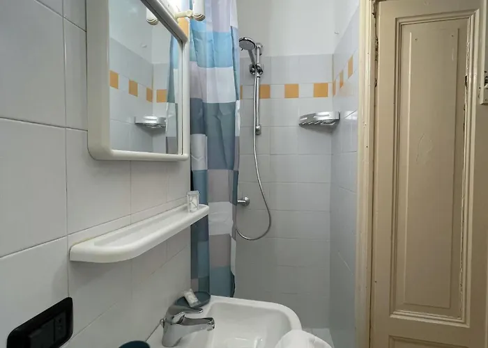 Roncati 7 Center Town Apartment Bellagio